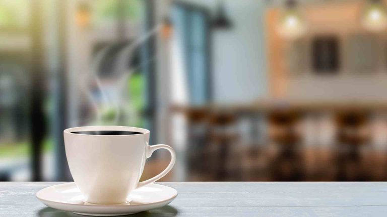 What Caf&eacute;s Can Learn From Digital Brands
