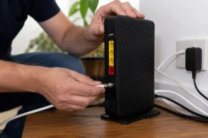 How Should You Check The Hub’s Cables And Connections Safely